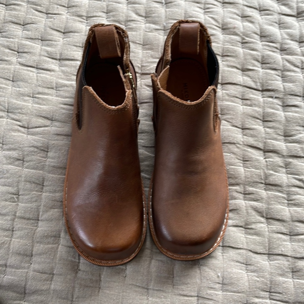Mikoleón -naturally- handcrafted in Guatemala 100% Artisan made